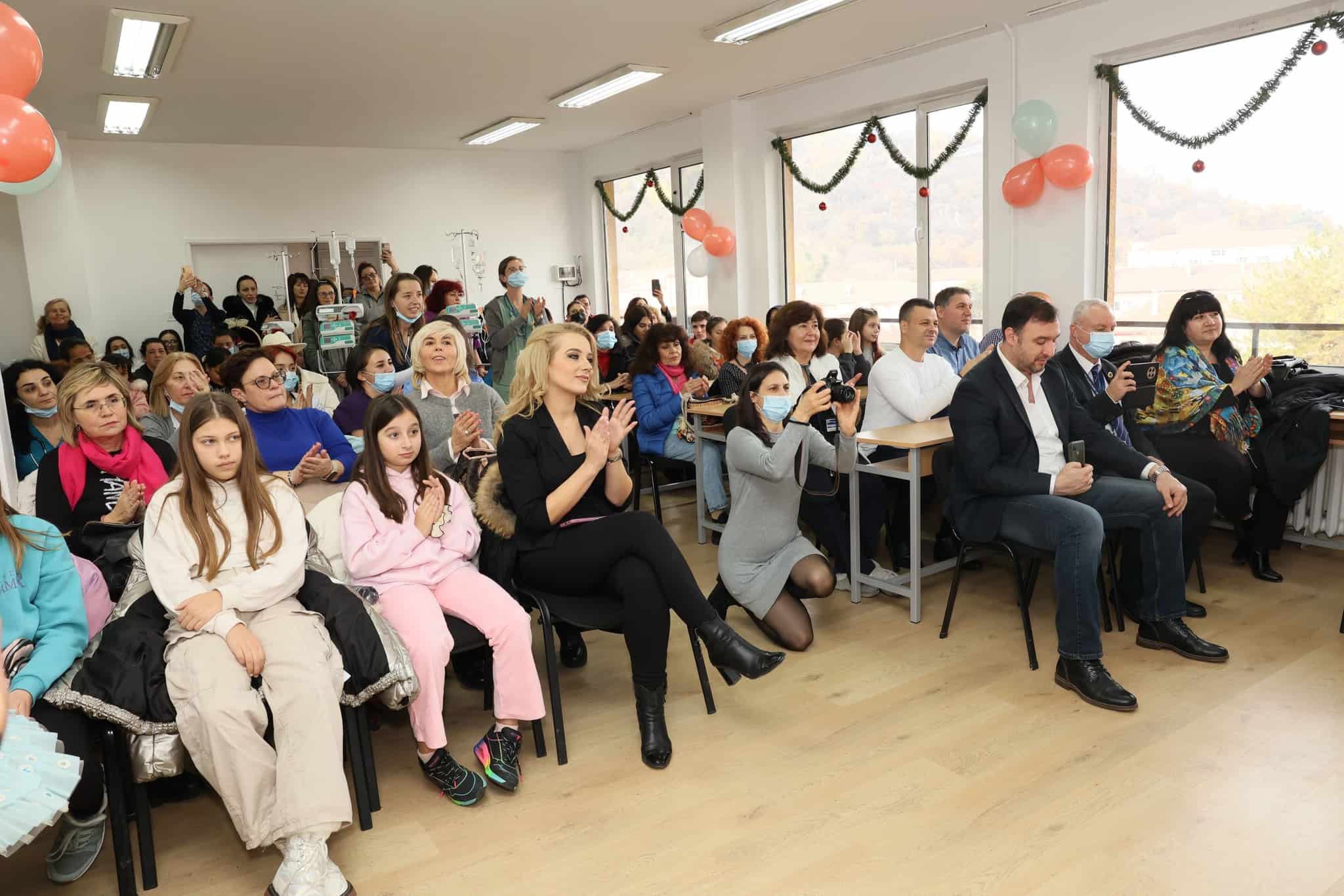 Празник и равносметка за годината в Клиниката по педиатрия към УМБАЛ “Свети Георги” Пловдив 1 dariteli 4