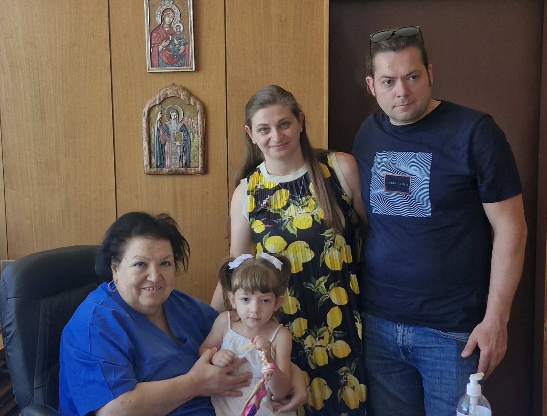 Спасиха дете с рядък и тежък Синдром на късо тънко черво в УМБАЛ "Свети Георги" 1 penka stefanova